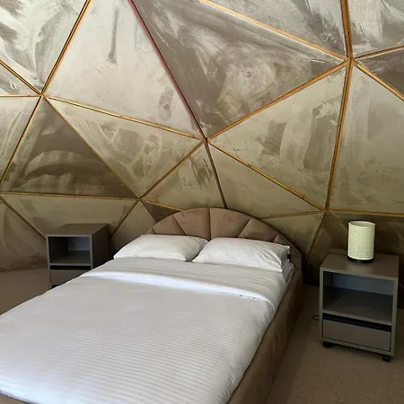 Kalimeras Deluxe Feriehus *