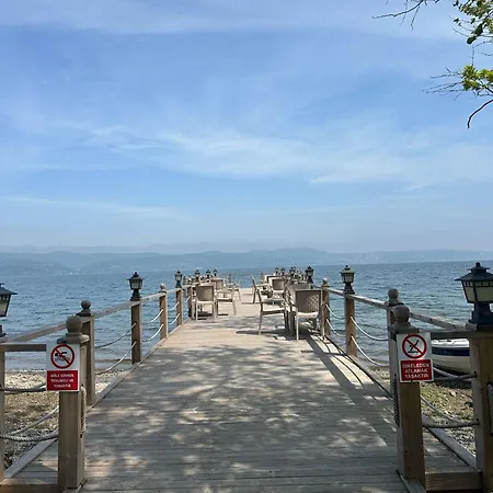 בית נופש Kalimeras Deluxe ספנג'ה