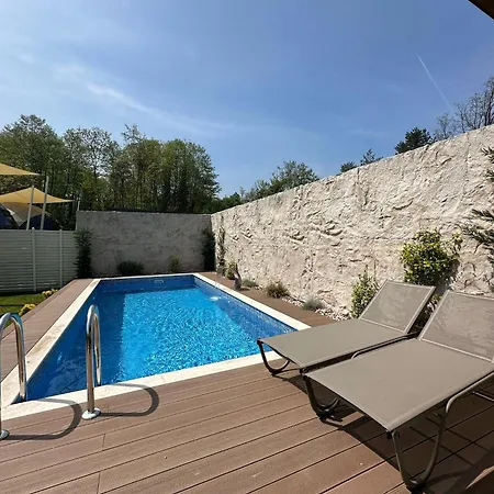 Kalimeras Deluxe Holiday home *