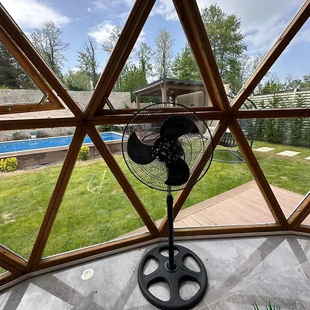 Kalimeras Deluxe בית נופש