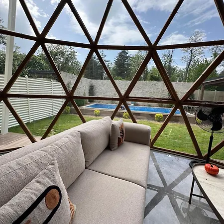 Kalimeras Deluxe Feriehus *