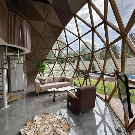 Kalimeras Deluxe ספנג'ה