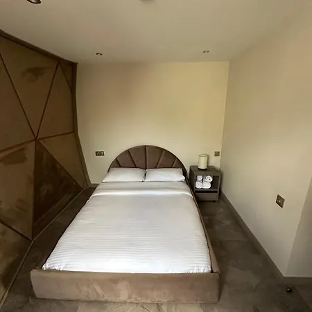 Kalimeras Deluxe * ספנג'ה